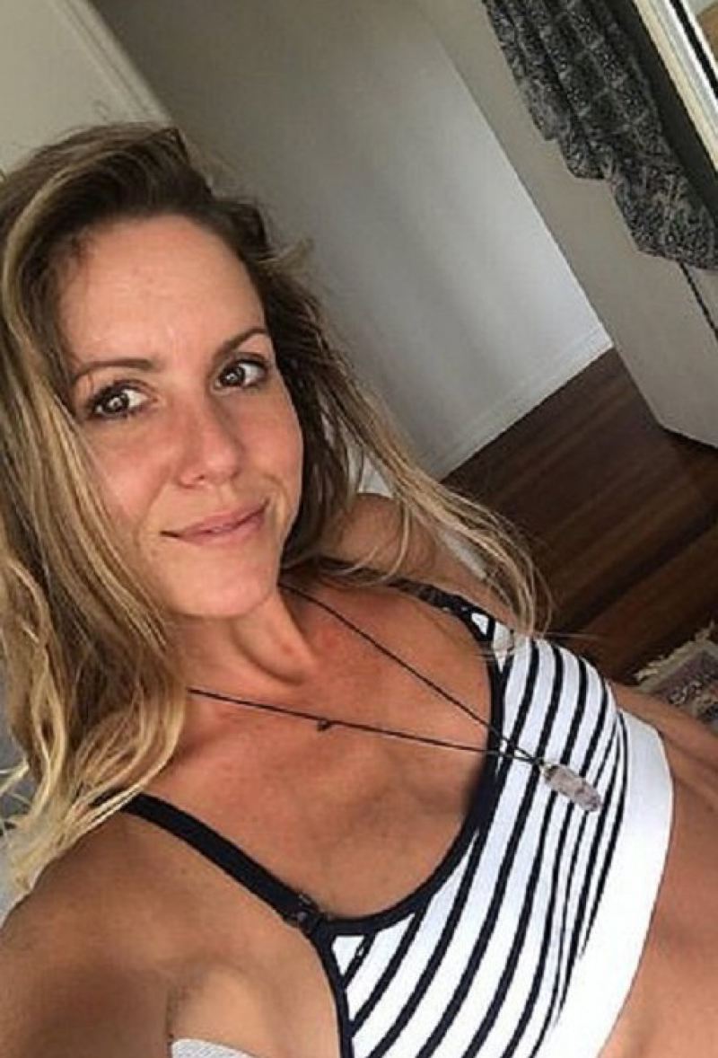 31-летняя австралийка обрела радость жизни, избавившись от грудных