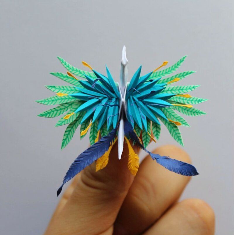 Австралиец сделал 1000 невероятно красивых бумажных журавликов
